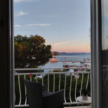Mustel - Adults Only Apartman Drage